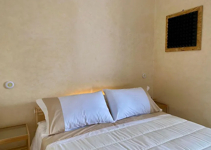 Fiello Flat #1 * Roma